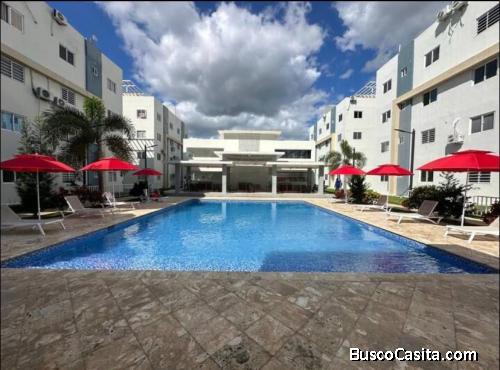 Atico unico en La Romana - 3 hab, terraza privada, piscina, amueblado RD$5,500,000