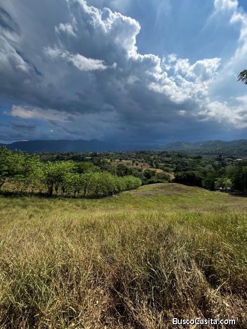 FINCA CON UNA VILLA DE VENTA EN JARABACOA