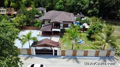 VILLA DE VENTA EN BONAO