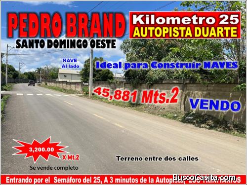 Vendo Terreno para NAVES en PEDRO BRAND, 45,881 Mts.2, a 3 minutos de la Autopista Duarte, con Calle