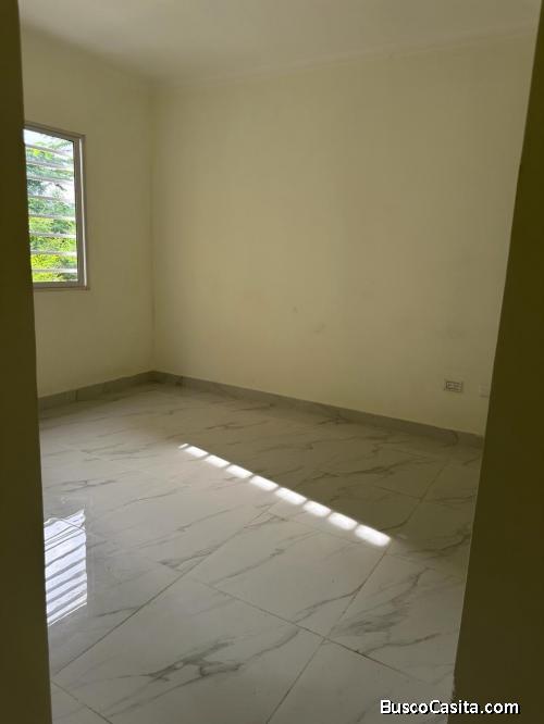 De oportunidad la Hípica Santo Domingo Oriental RD Cayenas Del Este 3 habitaciones Compra, venta pro