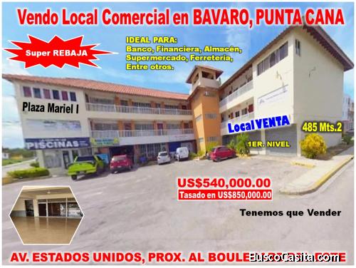 Vendo Local Comercial de 485 Mts.2 en Av. Estados Unidos BAVARO, por debajo de tasación, en Plaza Ma