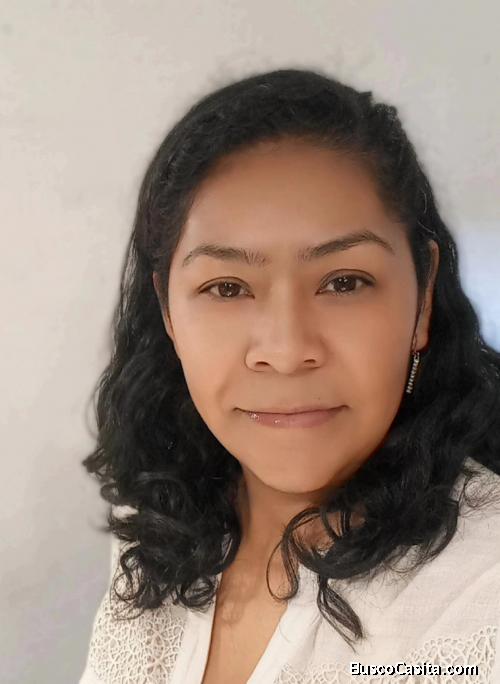Dora Maria  Hernández 