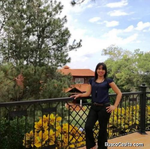 Doris López